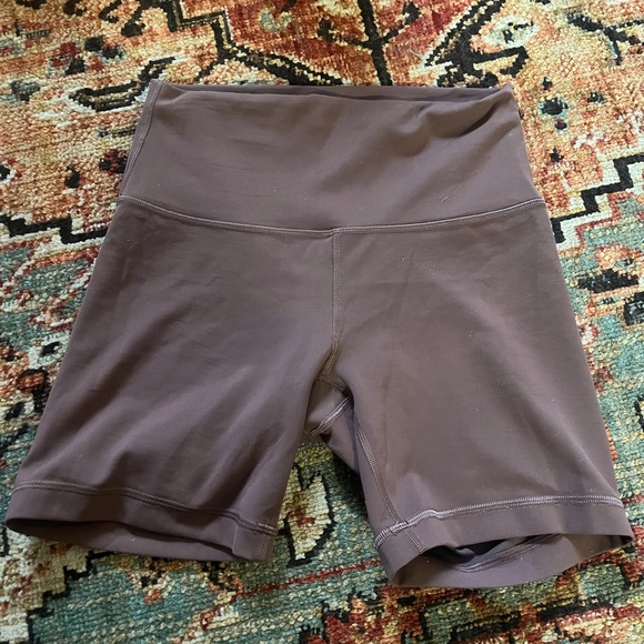 lululemon athletica Women's Brown Shorts - Picture 3 of 3